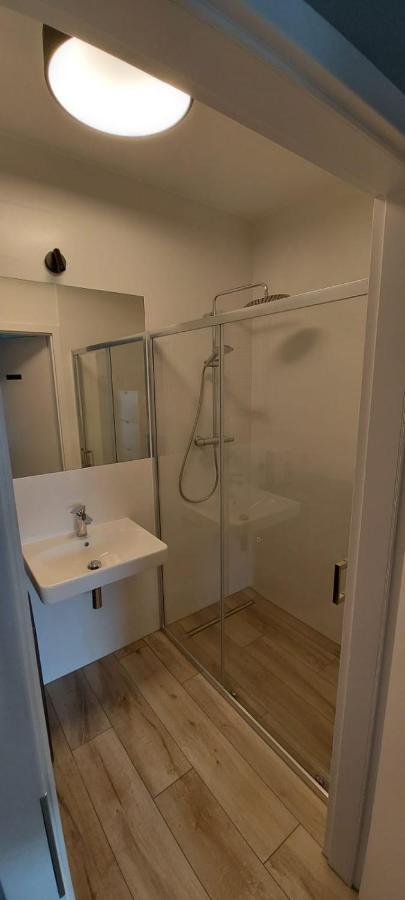רבאל Piekny Apartament Przy Plazy מראה חיצוני תמונה